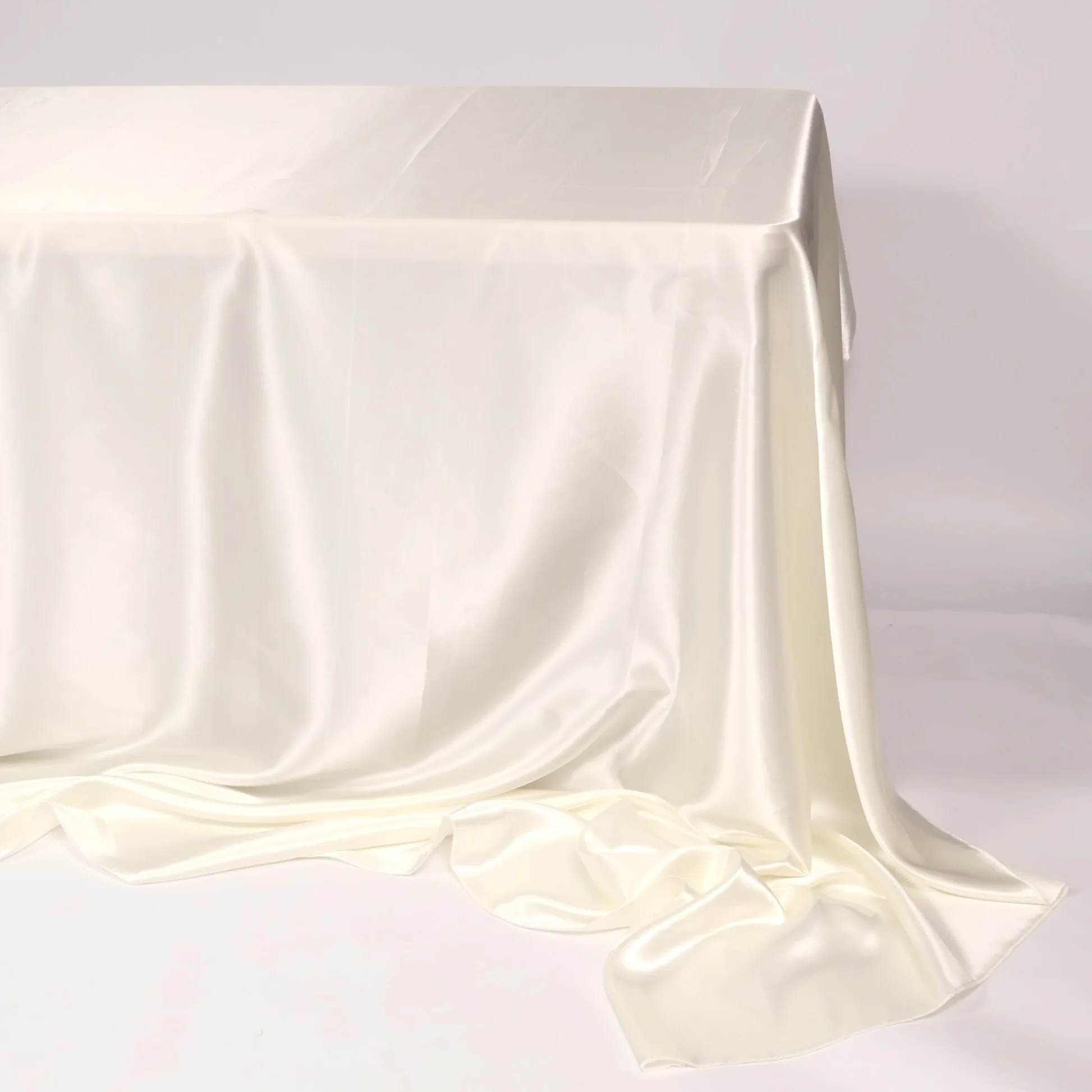 Satin Rectangle Tablecloth - Ivory (220x330cm) - Image 4